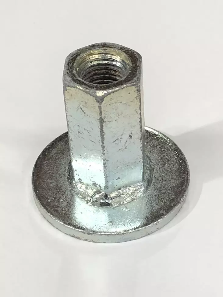 Hirsimutteri M16 - Mutterit - 401315 - 1